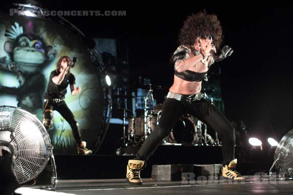SHAKA PONK - 2013-01-05 - PARIS - Bercy - Sofia Samaha Achoun - François Charon